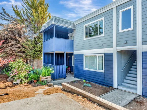 Willow Lake Apartments