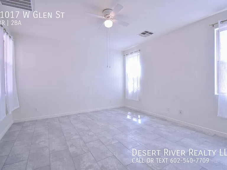 21017 W Glen St — Photo 10