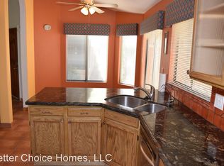 72 E Calle De Arcos, Tempe, AZ 85284