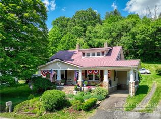 9216 State Highway 194 N, Lansing, NC 28643