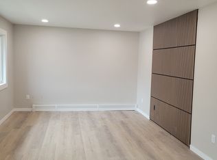 821 7th Ave N #1, Fargo, ND 58102