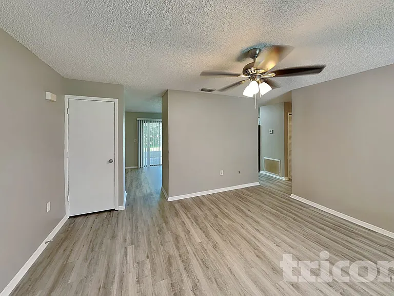 3352 Merchant Ter — Photo 4