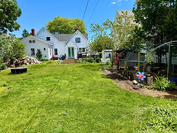 2nd image of 8 Pleasant Street
