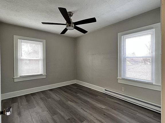 3rd image of 3932 Central Ave #1/2