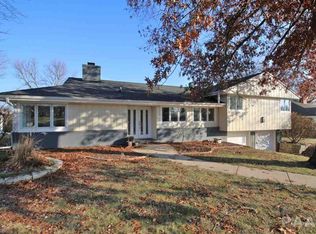 4212 N Brookmont Rd, Peoria, IL 61614