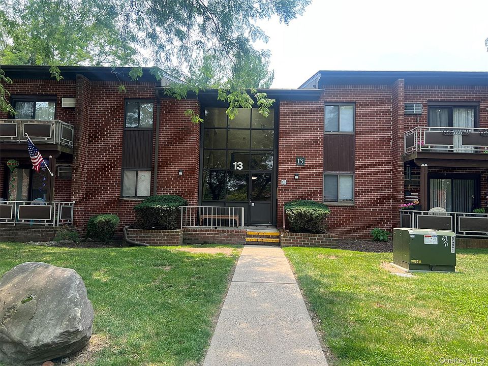 1st image of 13 Darian Court #2A