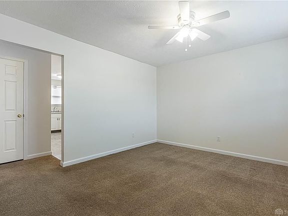 2nd image of 2 E Northwood Dr Unit A