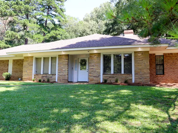 142 Dorchester Ct, Brandon, MS 39047