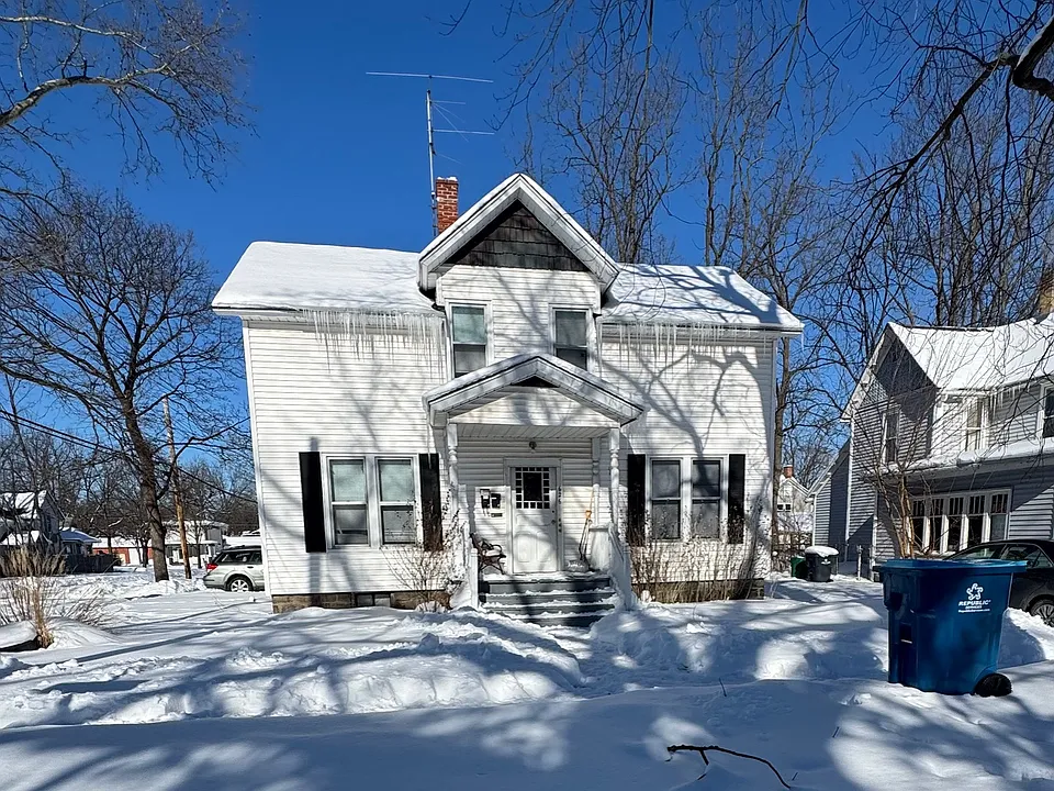 626 Forest St #3