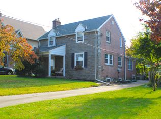 2434 Saint Dennis Ln, Havertown, PA 19083