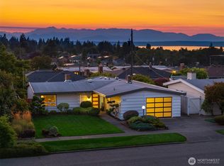 8637 21st Ave NW, Seattle, WA 98117