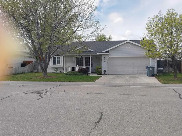 1765 Challis Dr, Mountain Home, ID 83647