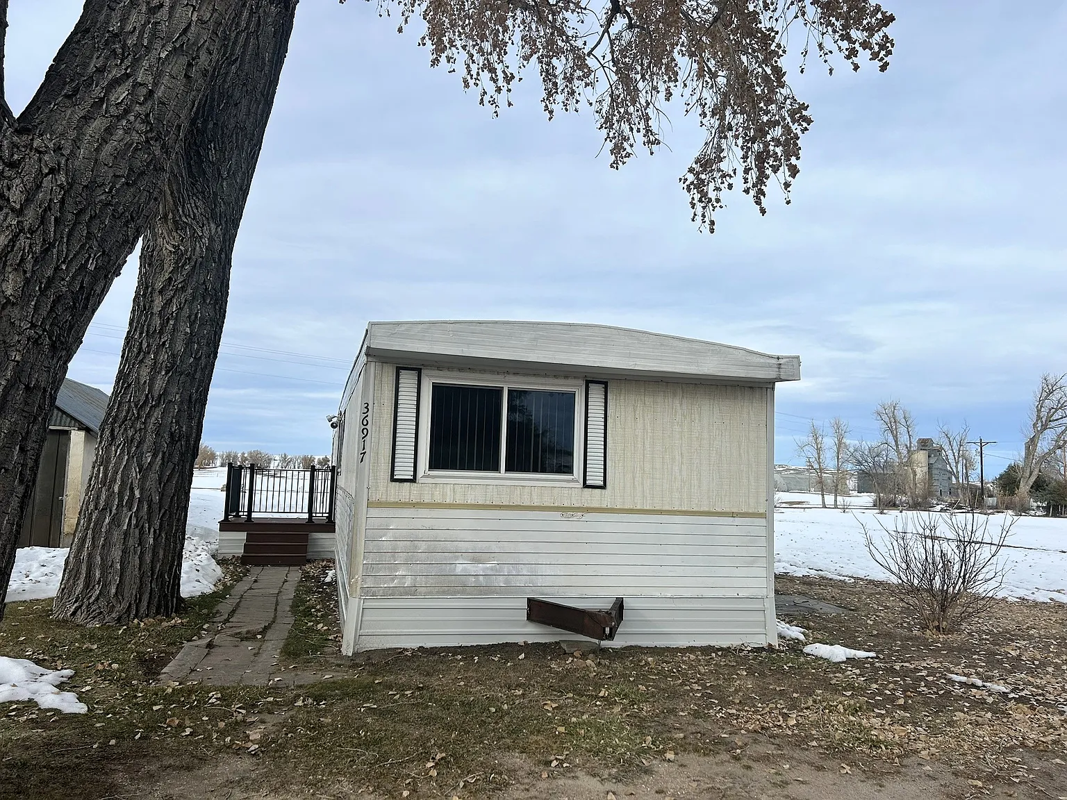 2 bed, 1.5 bath, 910 sqft, $1,000 — Photo 3
