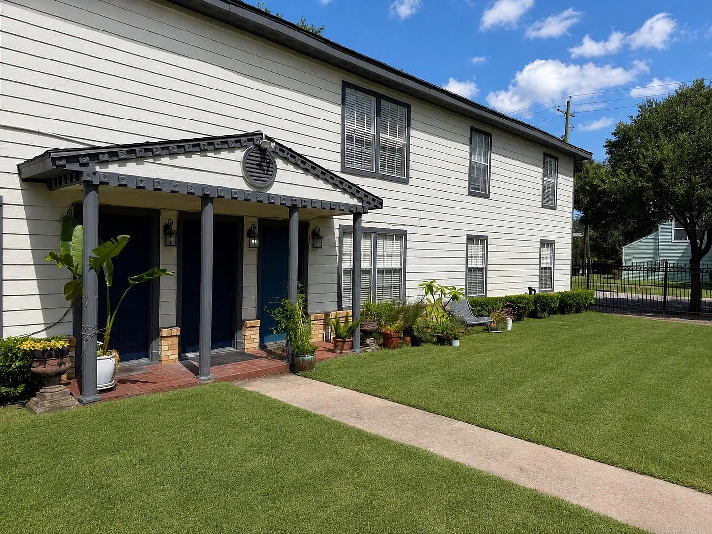 1 bed, 1.0 bath, 900 sqft, $1,550 — Photo 2