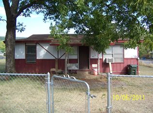 809 W Vanhorn St, Clatyon, OK 74536