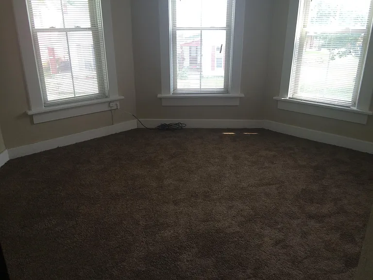 229 James St — Photo 17