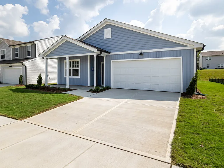1624 Garden Passage Dr — Photo 2