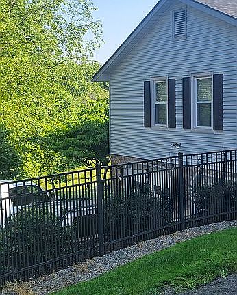 3rd image of 119 Baymeadow Ln