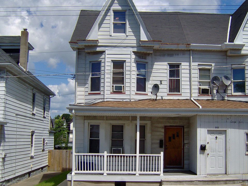 Front of #305 W. Berwick St