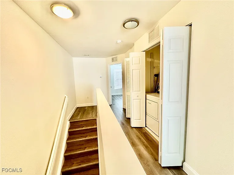 3627 Pine Oak Cir #102 — Photo 21