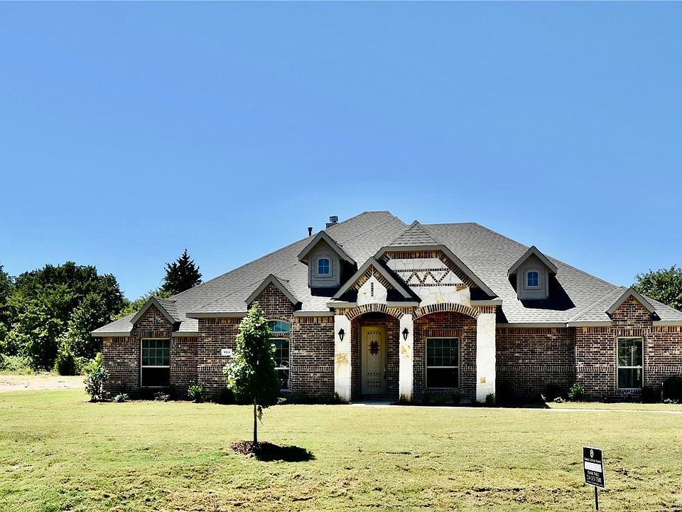 1st image of 104 Spanish Oaks Dr