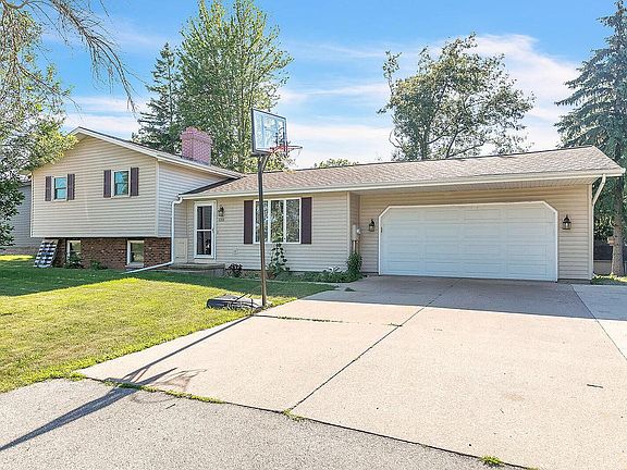 2nd image of N269 Forest AVENUE