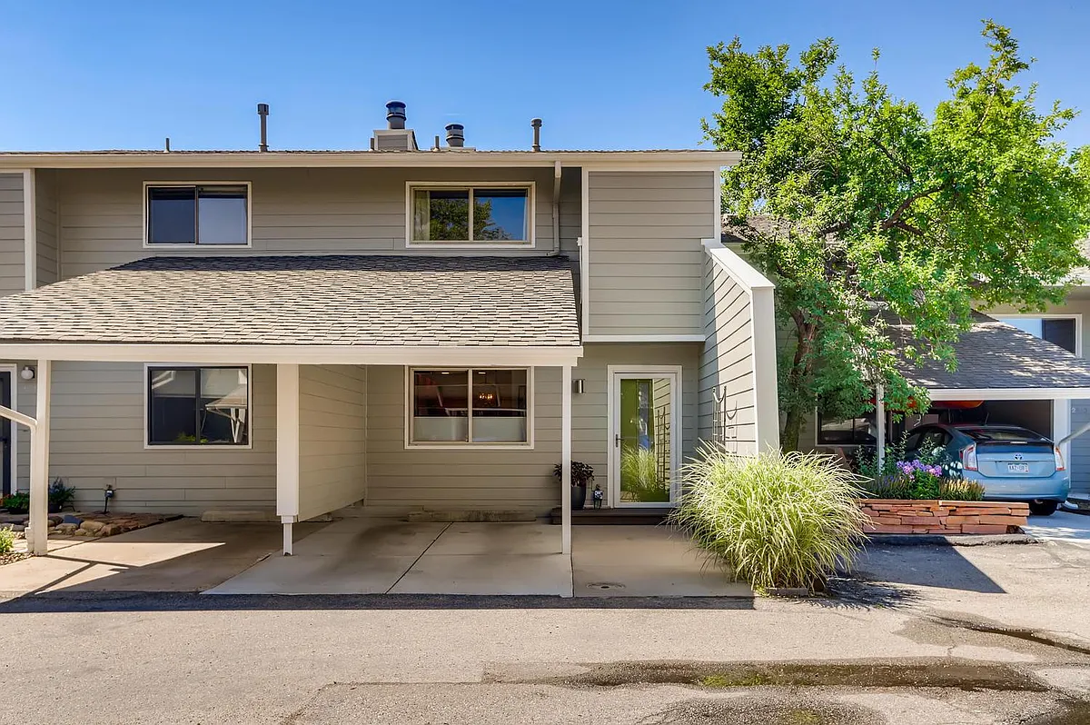 Building Photo - 2934 Glenwood Dr