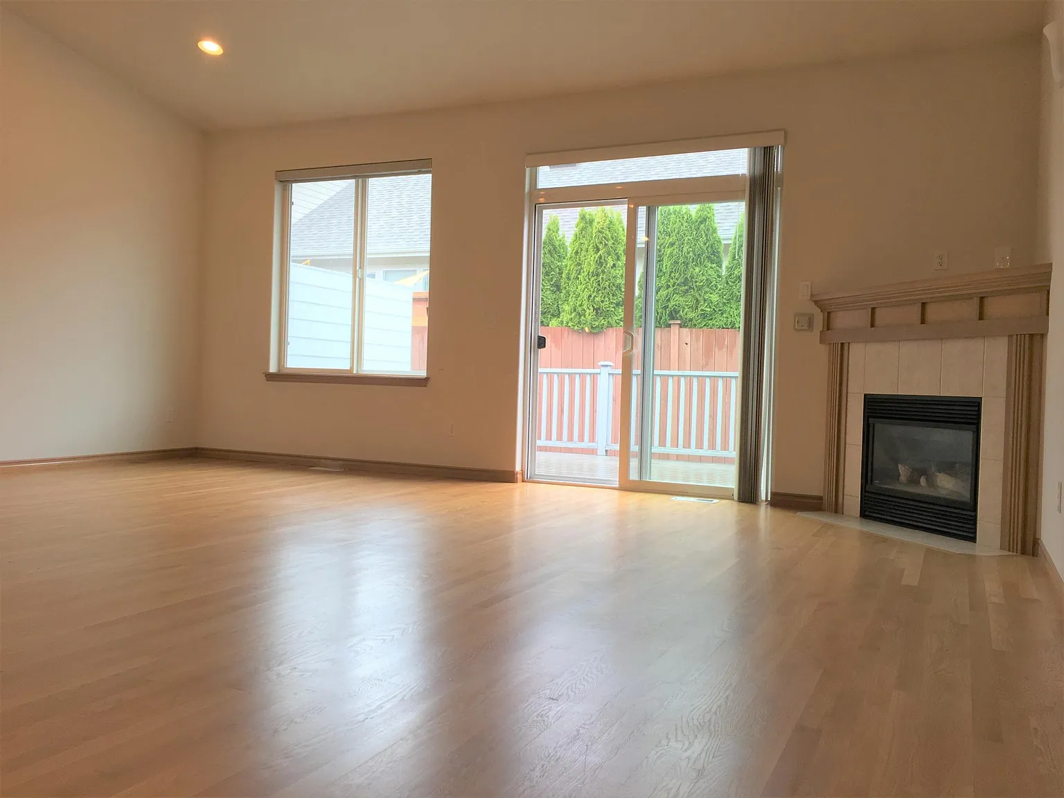 2 bed, 1183 sqft, $2,449 — Photo 2
