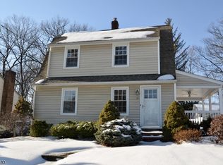 13 Overlook Dr, Rockaway Boro, NJ 07866