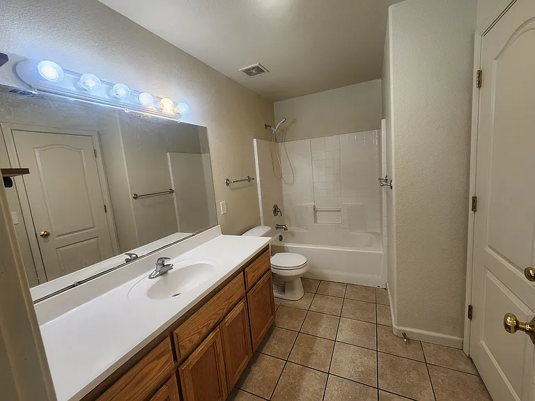 3204 Kay St #B — Photo 12