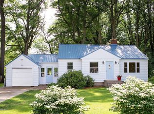 163 N Division Ave, Holland, MI 49424