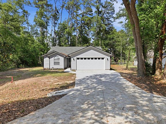 3rd image of 3837 Windermere Rd