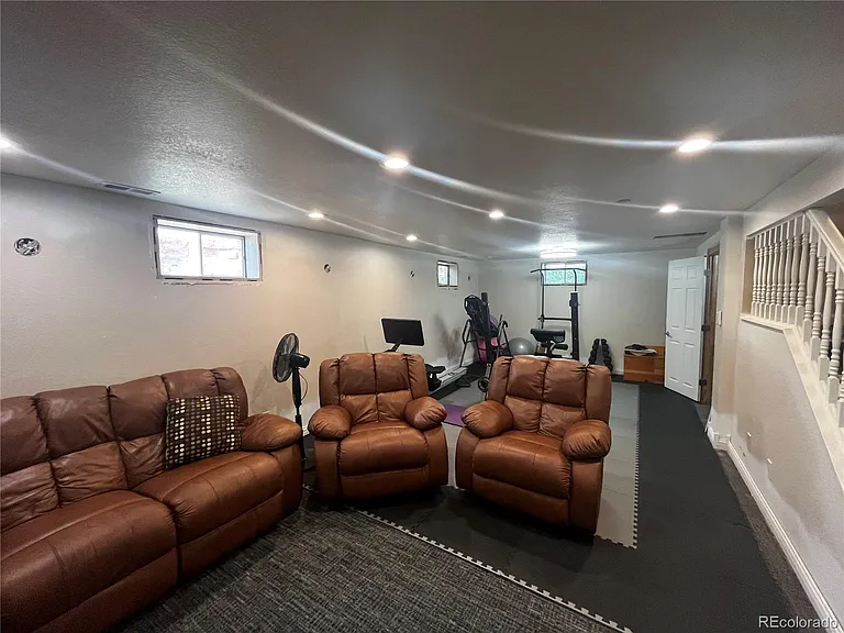 13134 Peacock Dr — Photo 12