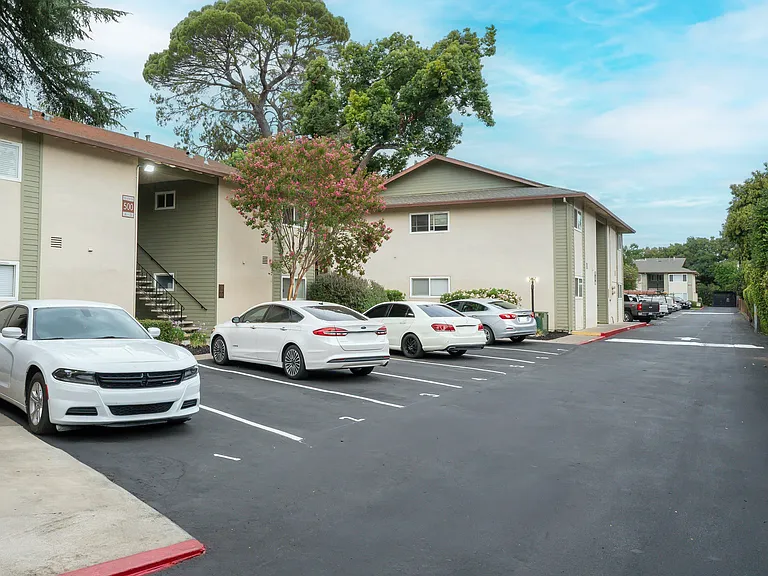 The Villas at Fair Oaks — Photo 27