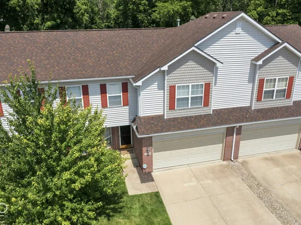 6252 Eller Creek Dr, Fishers, IN 46038