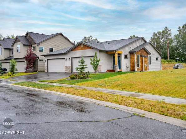 7672 Gate Creek Dr, Anchorage, AK 99502