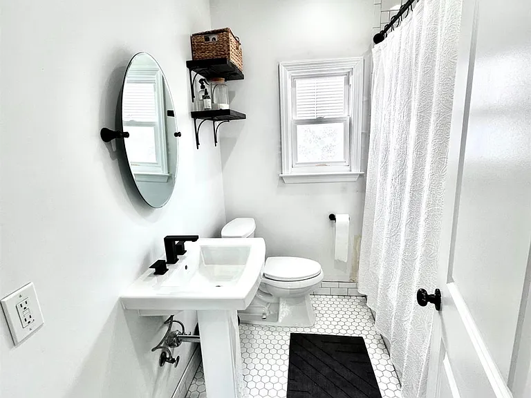 139 Sylvan Ave #1 — Photo 9