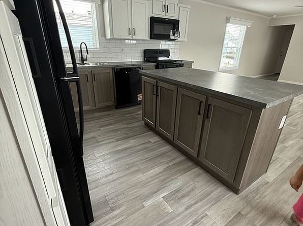 8641 Fieldstone Dr #52