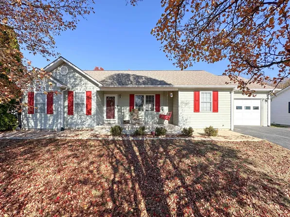 72 Brendan Ln, Weyers Cave, VA 24486