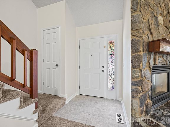 3rd image of 152 Sea Island Blvd #30