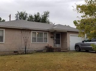 1712 N 7th St, Ponca City, OK 74601