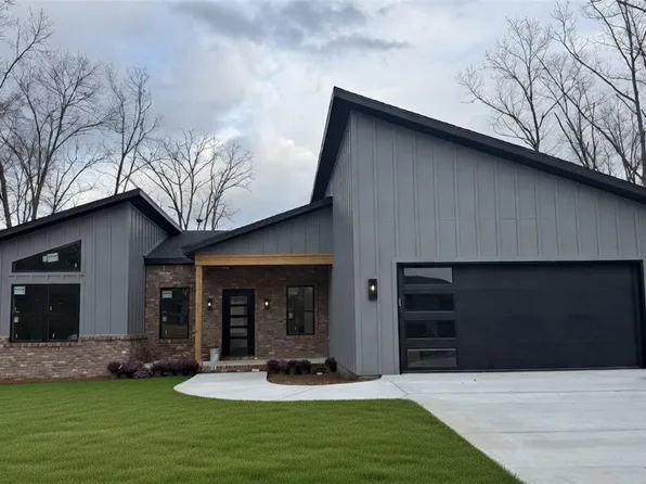 43 Cawood Dr, Bella Vista, AR 72714