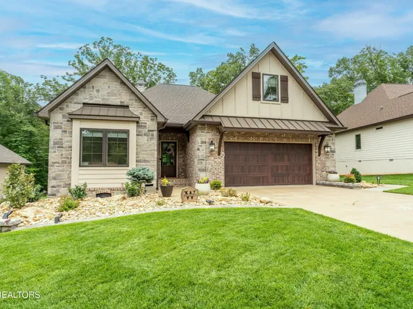 63 Oak Leaf Cir, Crossville, TN 38558