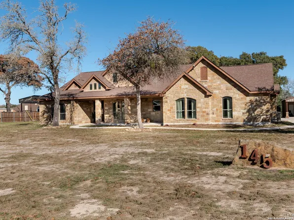 145 COPPER CREEK DR, La Vernia, TX 78121