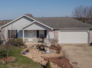 1642 S Mahn Ct, Springfield, MO 65802