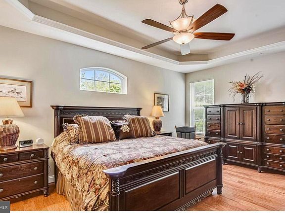 5th image of 105 Sanderling Ct