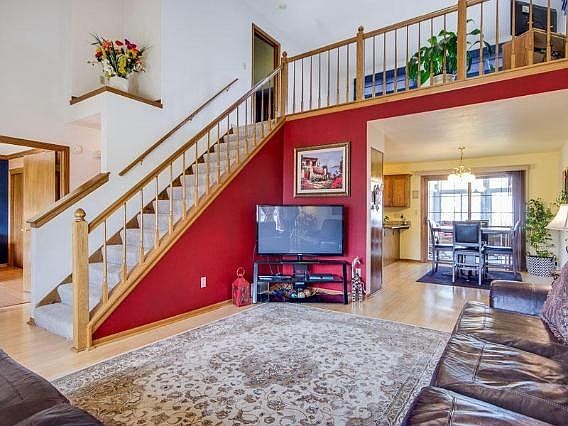 4th image of 4102 W Thorncrest Dr