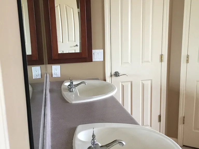 336 Oxford Cv — Photo 27