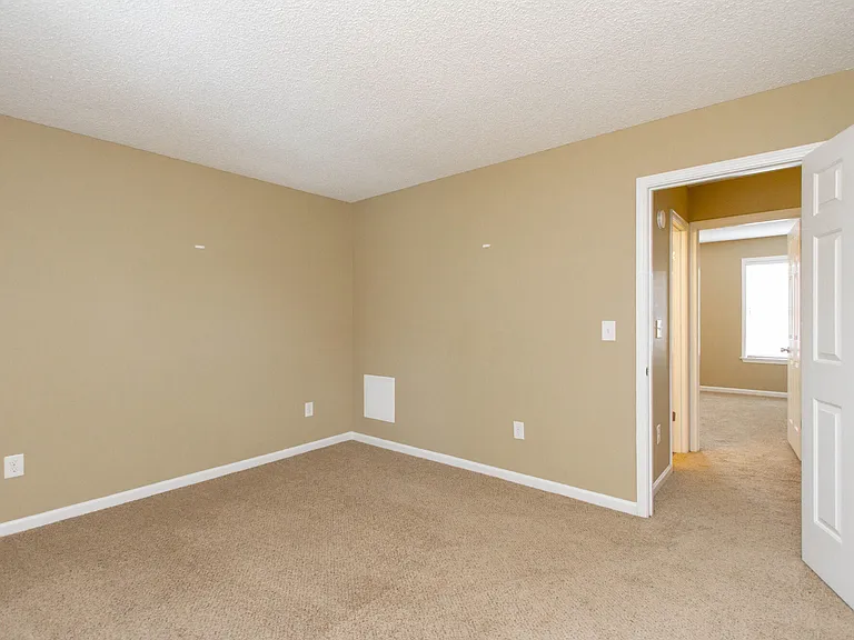 1700 Wedgewood Dr — Photo 11