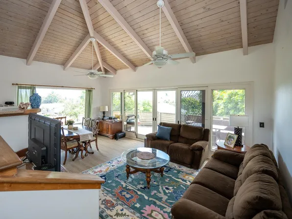 3863 Mahinahina St, Lahaina, HI 96761